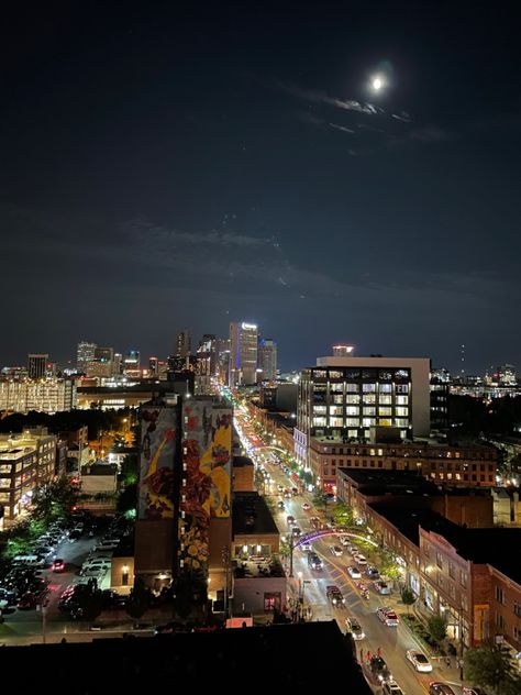 Columbus Ohio Aesthetic, Columbus Aesthetic, City Night Aesthetic, Rooftop City, Night Life Aesthetic, City Night Life, Nyc Buildings, City View Night, Ohio Girls