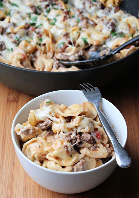 One Pot Tortellini and Ground Beef Casserole - Foody Schmoody Blog Tortellini And Ground Beef, One Pot Tortellini, Casserole Meal, Tortellini Bake, Beef Ground, Tortellini Recipes, Healthy Food Guide, Ground Beef Dishes, Beef Casserole Recipes