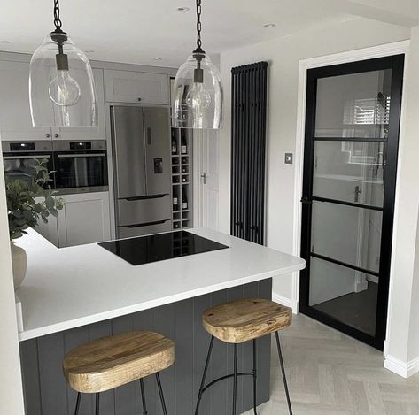 Modern Open Kitchen Design, Open Kitchen Design Ideas, Small Kitchen Diner, Peninsula Kitchen Design, G Shaped Kitchen, Modern Open Kitchen, Open Kitchen Design, Open Plan Kitchen Dining Living, Open Plan Kitchen Diner