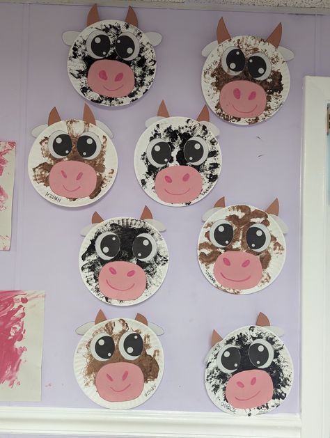 Barnyard Preschool Crafts, Farm Study For Preschool, Life On The Farm Preschool Crafts, Preschool Farm Theme Crafts, Barn Craft For Toddlers, Farm Process Art, Farm Animal Art For Toddlers, Farm Theme Crafts, Farm Week