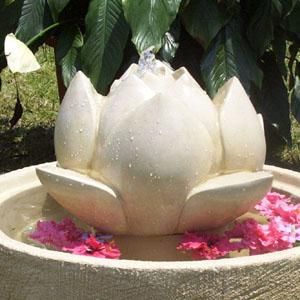 Clay Fountain, Lotus Fountain, Outdoor Yoga Space, Concrete Ornaments, Fountains Indoor, Lotus Sculpture, Lotus Garden, Diy Fountain, Fountain Design