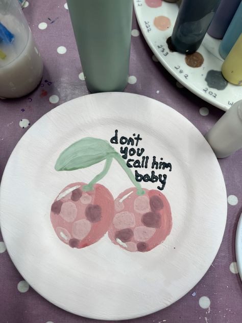 Taylor Swift Inspired Ceramics, Harry Styles Pottery Ideas, Harry Styles Inspired Pottery Painting, Pottery Painting Ideas Harry Styles, Harry Styles Ceramic Ideas, Harry Styles Pottery Painting, Harry Styles Pottery, Harry Styles Cherry, Painted Records