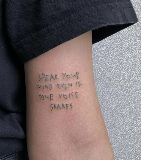 Drawing Tattoo Ideas, Meaningful Tattoo Quotes, Drawing Tattoo, Classy Tattoos, Tattoo Ideas For Men, Discreet Tattoos, Subtle Tattoos, Elegant Tattoos, Tattoo S