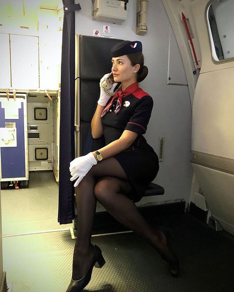 #cabincrew #stewardess #aviation #azurair #aircraft #crew #airline Flight Stewardess, Flight Attendant Hair, Air Hostess Uniform, Frida Abba, Flight Girls, Stewardess Uniform, Airline Uniforms, Flight Attendant Fashion, Flight Attendant Uniform