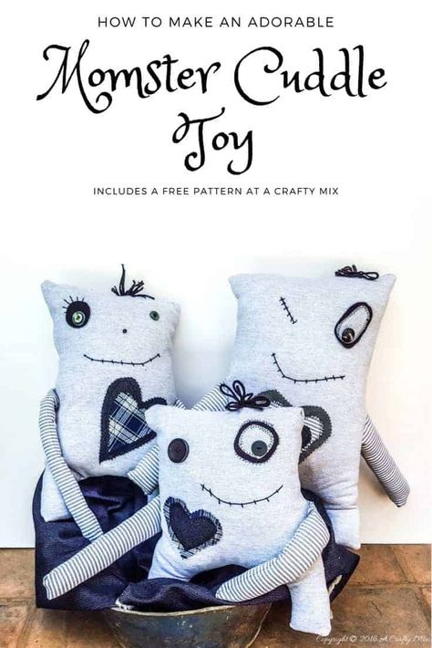 Monster Dolls Pattern, Felt Zombies Free Pattern, Monster Dolls Pattern Free Printable, Voodoo Doll Pattern Free, Damit Doll, Snake Plushie, Handmade Softies, Make A Stuffed Animal, Doll Softie