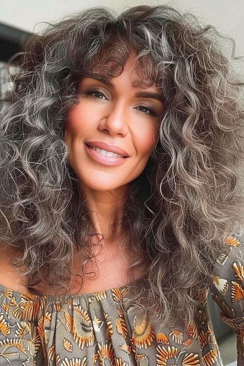 32 Elegant Long Hairstyles For Women Over 50 - The Hairstyle Edit Quick Long Hair Styles, Round Face Long Hairstyles, Women Over 50 Long Hairstyles, Over 50 Bangs, Over 50 Long Hairstyles, Hairstyles For Long Hair Women, Curls With Bangs, Simple Long Hairstyles, Elegant Long Hairstyles