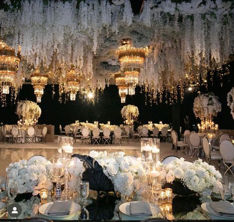 Romantic dreamy Royalty Wedding Theme, Marquee Wedding Decoration, Weddings Decorations Elegant Romantic, Wedding Reception Lighting, Enchanted Garden Wedding, White Wedding Decorations, Indoor Wedding Receptions, Dream Beach Wedding, Dream Wedding Decorations