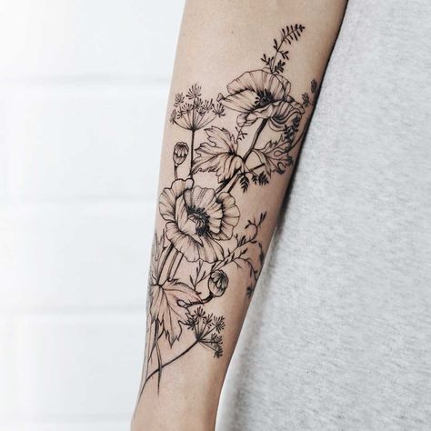 Tender poppies and wild flowers tattoo Forearm Flower Tattoo, Wildflower Tattoo, O Tattoo, Poppies Tattoo, Floral Tattoo Sleeve, Sleeve Tattoos For Women, Little Tattoos, Forearm Tattoos, Couple Tattoos