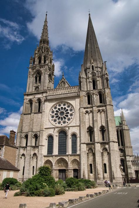 Chartes Cathedral, Chartres Labyrinth, Online Flashcards, Flashcard Maker, Beautiful Cathedrals, Chartres France, Chartres Cathedral, Ribbed Vault, Church Pictures