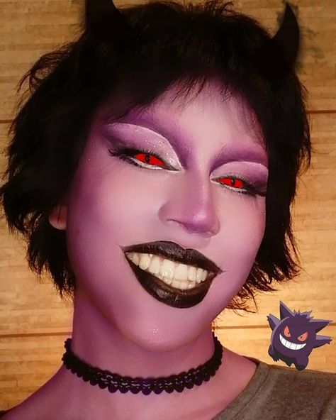 Gengar, Pokémon, maquillaje, drag,  art, non binary Gengar Inspired Makeup, Gengar Makeup, Goth Makeup, Makeup Looks Tutorial, Costume Makeup, Makeup Ideas, Makeup Inspiration, Halloween Face, Face Makeup