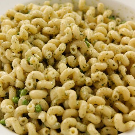 Pasta with Pesto and Peas By Ree Drummond Pioneer Woman Pasta, Pasta With Pesto, Pasta With Peas, Pea Pesto, Peas Recipe, Best Pasta Recipes, Pea Recipes, Pioneer Woman Recipes, Summer Cooking