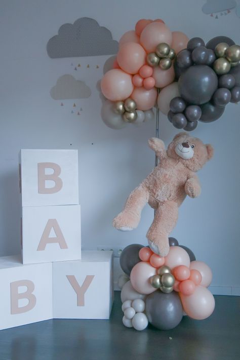 Create this Baby shower Backdrop Baby Shower Backdrop Diy, Backdrop Balloons, Minimal Baby, Decor Business, Shower Diy, Shower Backdrop, Baby Gender Reveal Party, Baby Shower Backdrop, Diy Backdrop