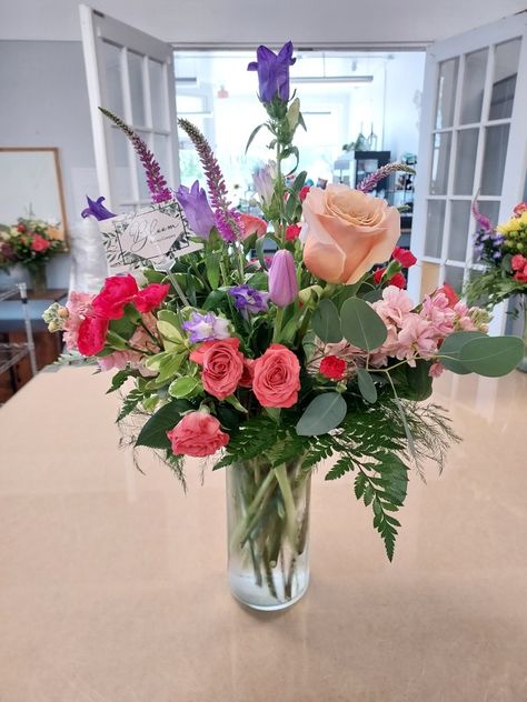 Arrangement Of Flowers, Home Id, Flower Company, New Flower, Vase Arrangements, Spray Roses, Mountain Home, Flower Shop, Idaho