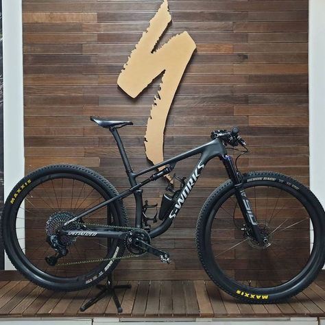 Specialized Mountain Bikes, Kona Bikes, Xc Mountain Bike, All Mountain Bike, Hardtail Mtb, Mountain Bike Action, Cross Country Bike, Mtb Riding, Paint Bike