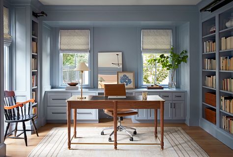 Is Your Home Office Layout Sabotaging Your Productivity? - WSJ Blue Home Offices, Den Library, Best Blue Paint Colors, Transitional Home Office, Pretty Office, Office Built Ins, Home Office Layout, Library Office, Built In Cabinet