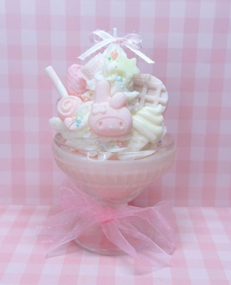 Kawaii Candle, Cute Kawaii Aesthetic, Summer Fashion Dresses Casual, Candle Crafts Diy, Hello Kitty Aesthetic, Diamond Girl, Cute Candles, Hello Kitty Art, Candle Aesthetic