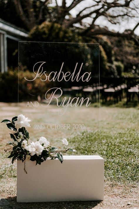 Sleek Signage Goals We love a good perspex welcome sign! Created by @lovebirdweddings Florals of course by us! Image by @lukemiddlemissphotography Venue @spicersclovellyweddings @spicerclovellyestate Perspex Wedding Signs, Perspex Sign, Wedding Welcome Table, Welcome Table, Love Birds Wedding, Civil Wedding, Coast Wedding, Wedding Welcome Signs, Seating Chart