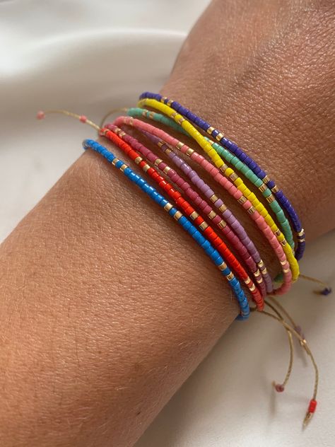 Colorful Glass Bead Bracelet, Tiny Bead Bracelet, Vibrant Color Bracelet, Dainty Delicate Bracelet, Boho Jewelry, Minimalist String Bracelet - Etsy Canada Bead Rainbow, Tiny Bead Bracelet, Bracelet Minimal, Glass Bead Bracelet, Color Bracelet, Bracelets Diy, Strung Beads, Jewelry Minimalist, Rainbow Bracelet