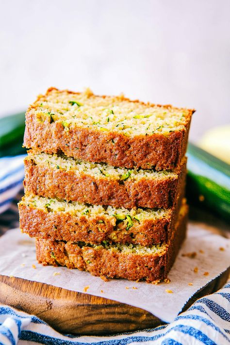 Healthy Greek Yogurt Zucchini Banana Bread Zucchini Bread With Yogurt, Zucchini Bread Low Sugar, High Protein Zucchini Bread, Banana Yogurt Bread, Carrot Bread Healthy, Protein Zucchini Bread, Greek Yogurt Zucchini Bread, Banana Bread Moist, Use Up Ripe Bananas