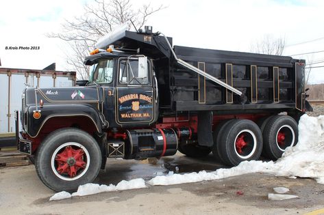 Mass Construction Trucks - Page 10 - Antique and Classic Mack Trucks General Discussion - BigMackTrucks.com Old Mack Trucks, Mack Dump Truck, Mack Attack, Construction Trucks, Mack Trucks, New Photo Download, Dump Trucks, Photo Download, Dump Truck