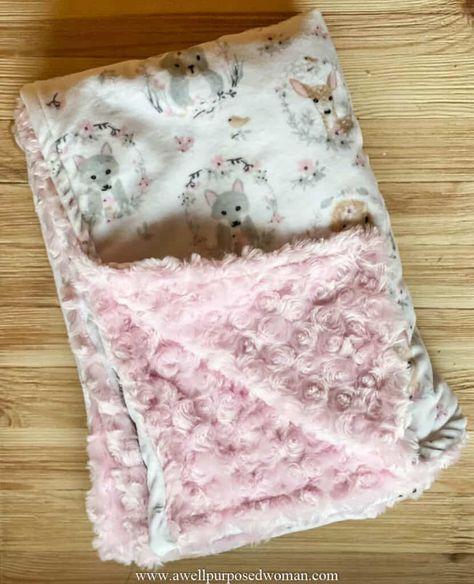 Baby Blanket Made With Minky Fabric, How To Make A Minky Baby Blanket, Baby Blanket Sewing Pattern Minky, Baby Minky Blankets Diy, Dyi Baby Blanket, Baby Minky Blanket, Flannel And Minky Blanket Diy, Handmade Baby Blankets Sewing, Diy Blanket Sewing