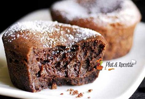 Fondant au Chocolat à 0 Point WW - Plat et Recette Tesco Recipes, Biscuits Diététiques, Fondant Recipe, Tesco Real Food, Ww Desserts, Bowl Cake, Weight Watchers Desserts, Cake Factory, Holiday Foods