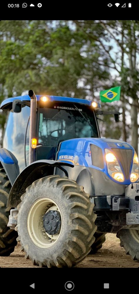 New Holland Tractor, Farm Machinery, New Holland, Country Life, John Deere, Tractor, Holland, Ford, Blue