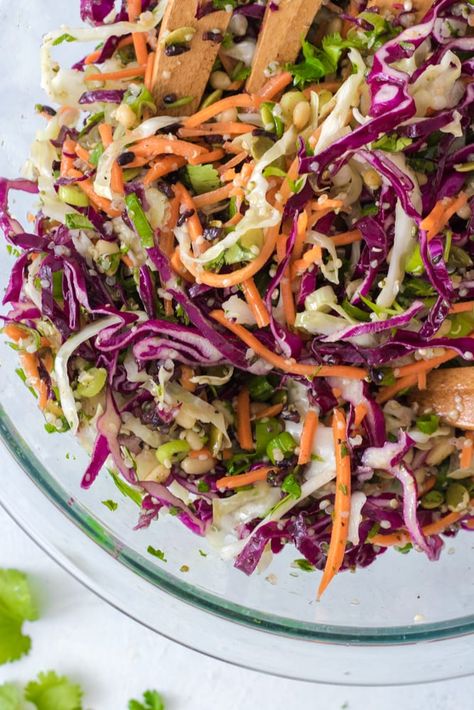 Salad Coleslaw, Vinegar Coleslaw, Coleslaw Salad, Cabbage Salad Recipes, Resep Salad, Cole Slaw, Slaw Recipes, Coleslaw Mix, Cabbage Slaw