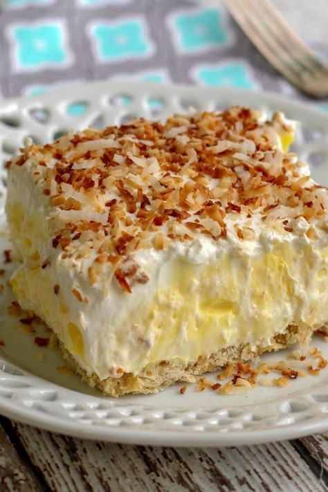 Coconut Cream Pie Deluxe Bunco Desserts, Coconut Creme Pie, Slab Pies, Cream Pie Filling, Tart Crust, Awesome Desserts, Coconut Cream Pie Recipes, Cream Pies, Coconut Desserts