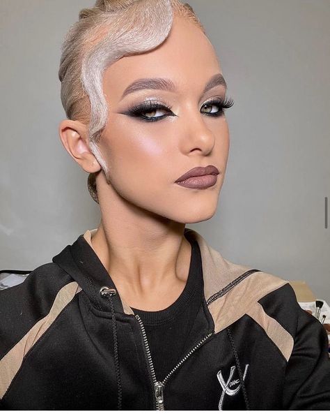 Ballroom Dance Makeup Looks, Ballroom Makeup Standard, Ballroom Dancing Makeup, Show Makeup Dancers, Dance Performance Makeup, Ballroom Makeup Latin, Ballroom Dance Hairstyles, Ballroom Hairstyles Competition, Latin Dance Makeup