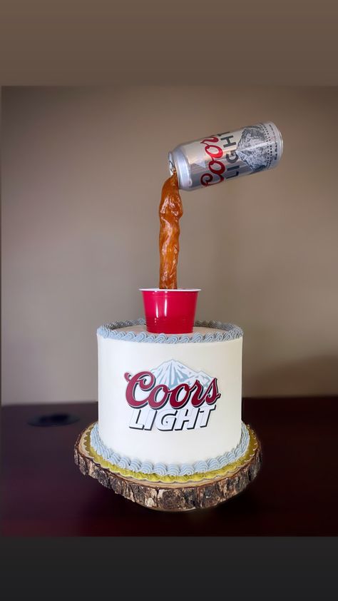 Coors Banquet Cake, Coors Light Cake, Beer Themed Cake, Birthday Cake Beer, Mojito Cupcakes, Beer Can Cakes, Cake Portfolio, Light Cake, Beer Cake