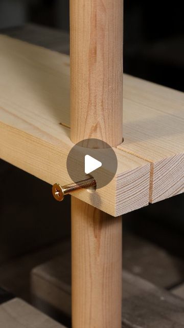 Simple Wood Projects That Sell, Joinery Woodworking, Diy Woodworking Projects, Wood Workshop Ideas, Wood Workshop, Small Workshop, Wood Working, Woodworking Ideas, Simple Wood Joints