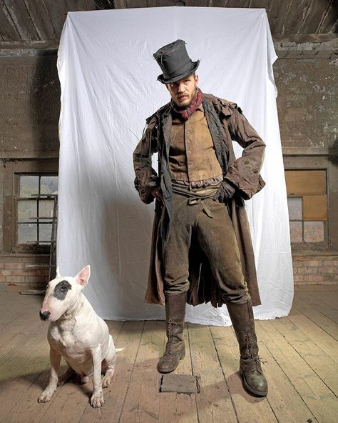 Tom Hardy as Bill Sikes in Oliver Twist (2007) Tom Hardy Dog, James Delaney, Top Hollywood Movies, Costume Design Sketch, Victorian Age, Fantasy Concept, Cowboy Theme, Hardy Boys, Oliver Twist