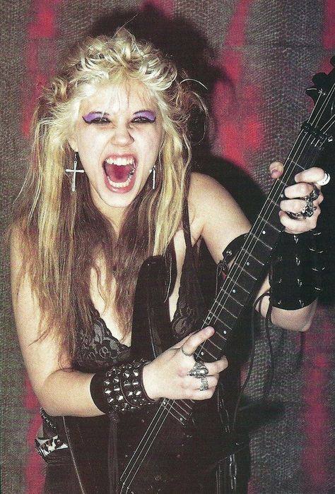 Metal Hairstyles, 80s Rock Fashion, 80s Glam Rock, Metalhead Girl, 80s Metal, Rock Hairstyles, 80s Glam, Rock Aesthetic, King Photo