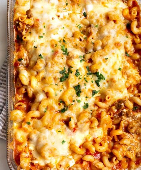 Italian Mac and Cheese - Whisk It Real Gud Italian Mac And Cheese, Impossible Cheeseburger Pie, Impossible Cheeseburger, Crockpot Pasta, Cheeseburger Pie, Vegan Crockpot, Pastas Recipes, Mac N Cheese Recipe, Easy Weeknight Meals