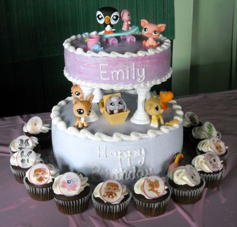 Littlest Pet Shop Birthday Party Ideas Cake Lps Birthday Party Ideas, Littlest Pet Shop Birthday Party, Pet Shop Birthday Party, Lps Cakes, Lizard Cake, Paw Print Cakes, Lps Nostalgia, Paris Themed Cakes, Crazy Birthday