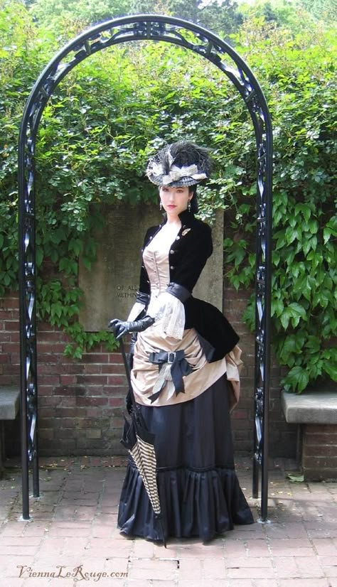 Victorian dress aesthetic