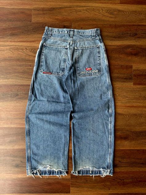 Low rise baggy jeans