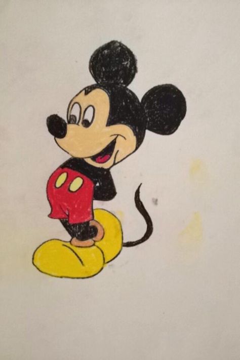 Mickey Mouse chalk pastel sketch Mickey Mouse Chalk Art, Chalk Pictures, Fun Chalk Art, Blackboard Chalk, Chalk Ideas, Chalk Wall, Sidewalk Chalk Art, Chalk Pastel, Disney Posters