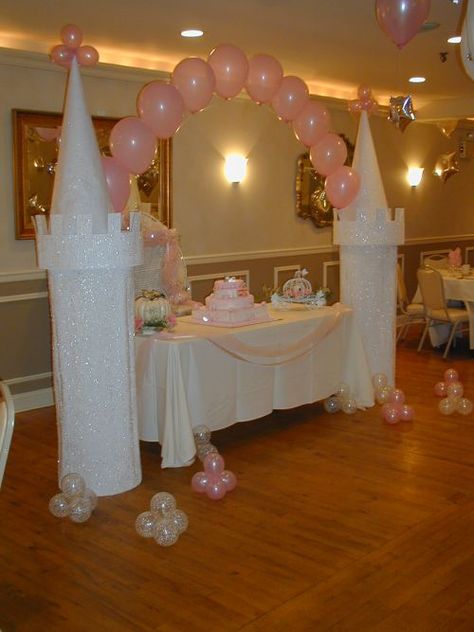 Princess Themed Birthday Party, Princess Balloon, Disney Princess Theme, Castle Party, Princess Birthday Party Decorations, Cinderella Birthday Party, Disney Princess Birthday Party, Princess Theme Birthday, Princess Theme Birthday Party