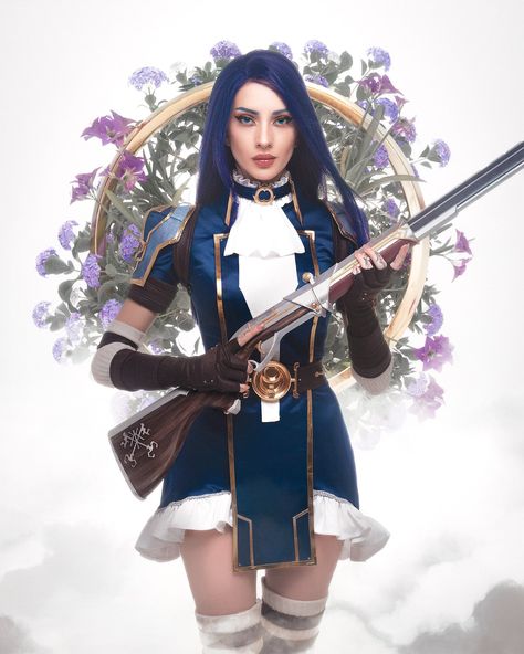 Caitlyn Cosplay, Arcane Caitlyn, Caitlyn Kiramman, Cosplay League Of Legends, Beach Party Outfits, Video Game Anime, Epic Cosplay, Female Poses, Photo Set