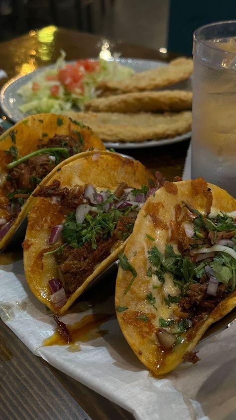 Tacos Aesthetic, Bangalore Food, Food Babe, Food Goals, Food Snapchat, Food Obsession, Cafe Food, Interesting Food Recipes, Yummy Food Dessert