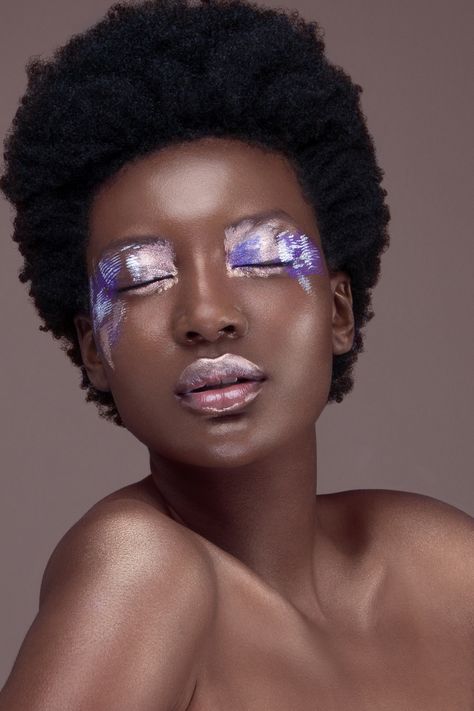 Purple Monochrome, Digital Lavender, Purple Makeup Looks, Monochrome Makeup, Pastel Makeup, Vibes Outfit, Mermaid Vibes, Special Makeup, Face Study