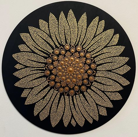 Sunflower Mandala Dot Art, Sunflower Dot Art, Mandala Dot Painting Canvas, Painted Mirror Art, Sunflower Mandala, Mural Art Design, Modern Art Canvas Painting, Mandala Canvas, Mandala Art Therapy