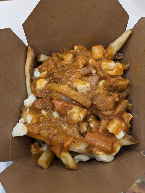 butter chicken poutine from new york fries Butter Chicken Poutine, New York Fries, Chicken Poutine, Poutine Fries, Food Polls, Im Hungry, Poutine, Birthday Food, Butter Chicken