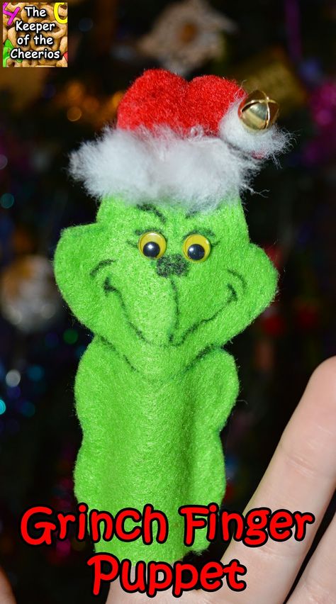 The Keeper of the Cheerios: Grinch Finger Puppet Grinch Fingers, Crafts For The Home, Clothespin Wreath, Grinch Crafts, Grinch Decorations, Grinch Party, Clothes Pin Wreath, Puppet Crafts, Quilted Christmas Ornaments