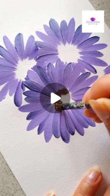 Painting From Acrylic Paint, Pictures For Painting Ideas, Different Flowers Painting, How To Paint A Simple Flower, Mom Painting Ideas Easy, Easy Flower Art Painting, How To Paint Flowers On Canvas, Step By Step Easy Painting, Pretty Flower Paintings Easy