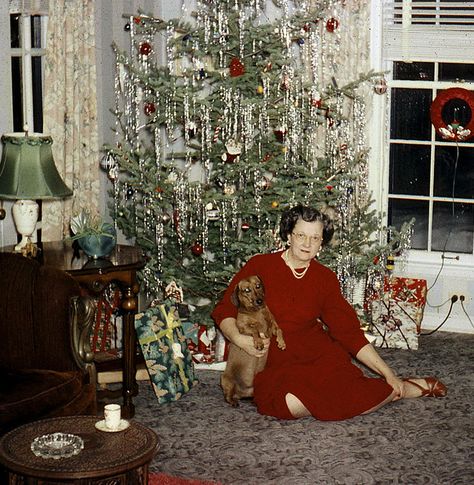 +~+~ Vintage Photograph ~+~+  Lady in crimson red dress sitting in front of her beautiful tree. 50s Christmas, Old Time Christmas, Fake Christmas Trees, Vintage Christmas Photos, Christmas Portraits, Real Christmas Tree, Mid Century Christmas, Vintage Tree, Old Christmas