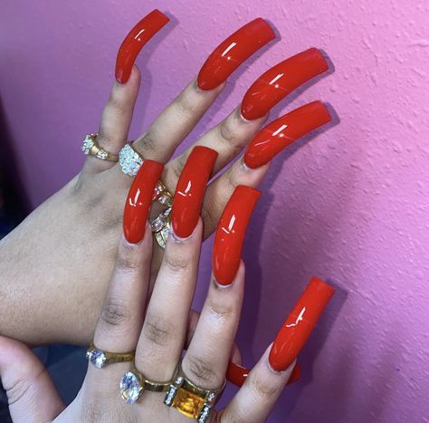 Long Curved Duck Nails, Long Curved Nails Acrylics, Red Curved Nails, Curve Nail Designs, Long Red Acrylic Nails, Long Curved Nails, Curved Acrylic Nails, Curvy Nails, Curve Nails