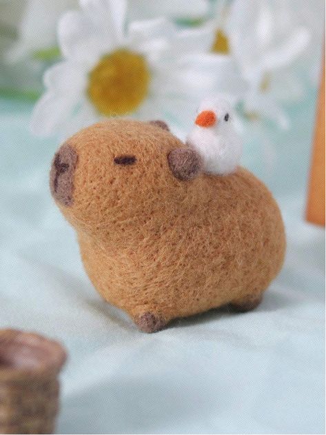 Capybara Craft, Needle Felting Projects, Cute Funny Dogs, Birthday Wishlist, Diy Materials, Diy Arts And Crafts, Felting Projects, Needle Felting, Diy Art